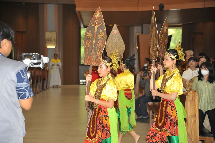 tarian3 TIGA_1
